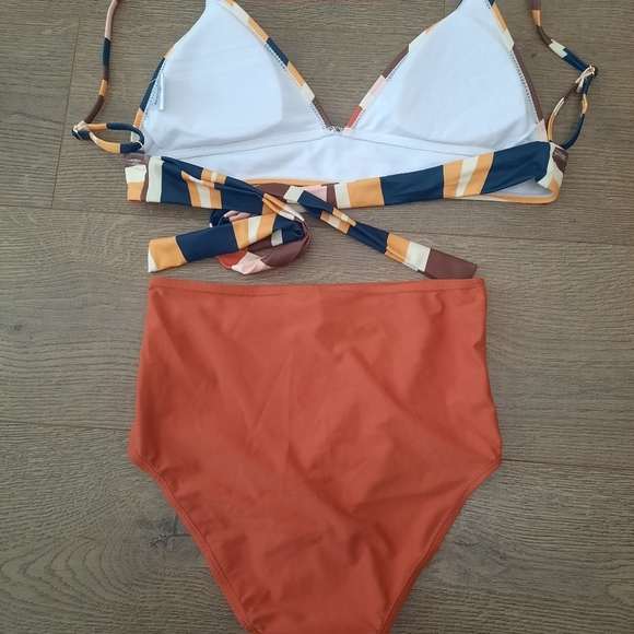 Bikini set Tie bra High  Waisted bottom - Picture 3 of 9